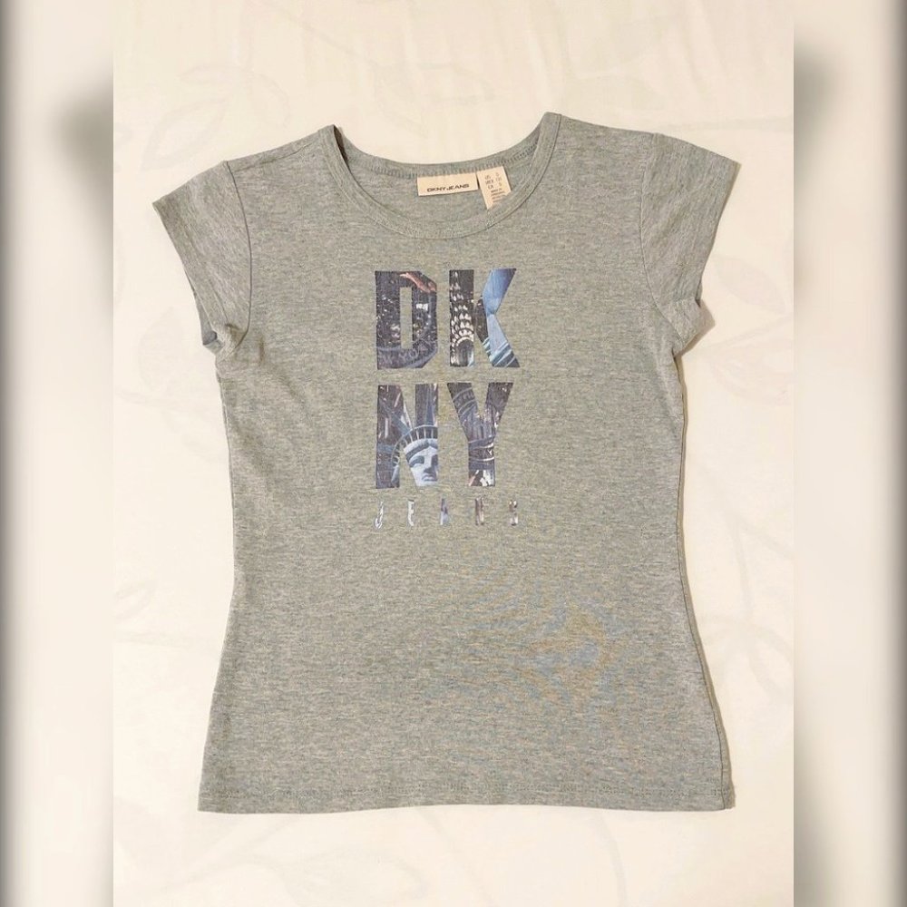 DKNY - Grey T-Shirt